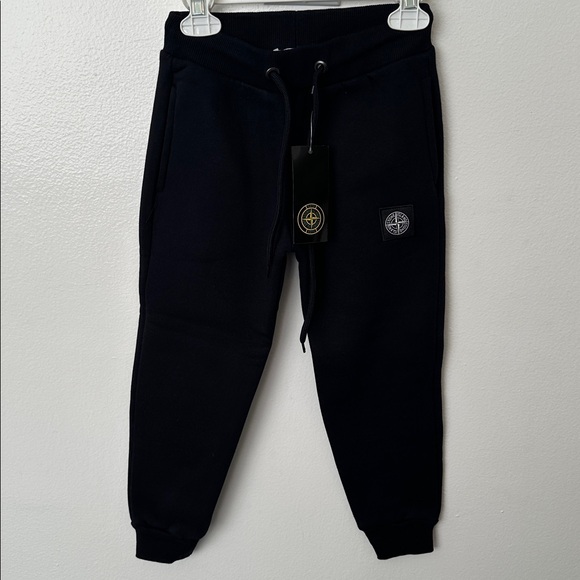 Stone Island boys 2 piece sweatsuit - Picture 5 of 5